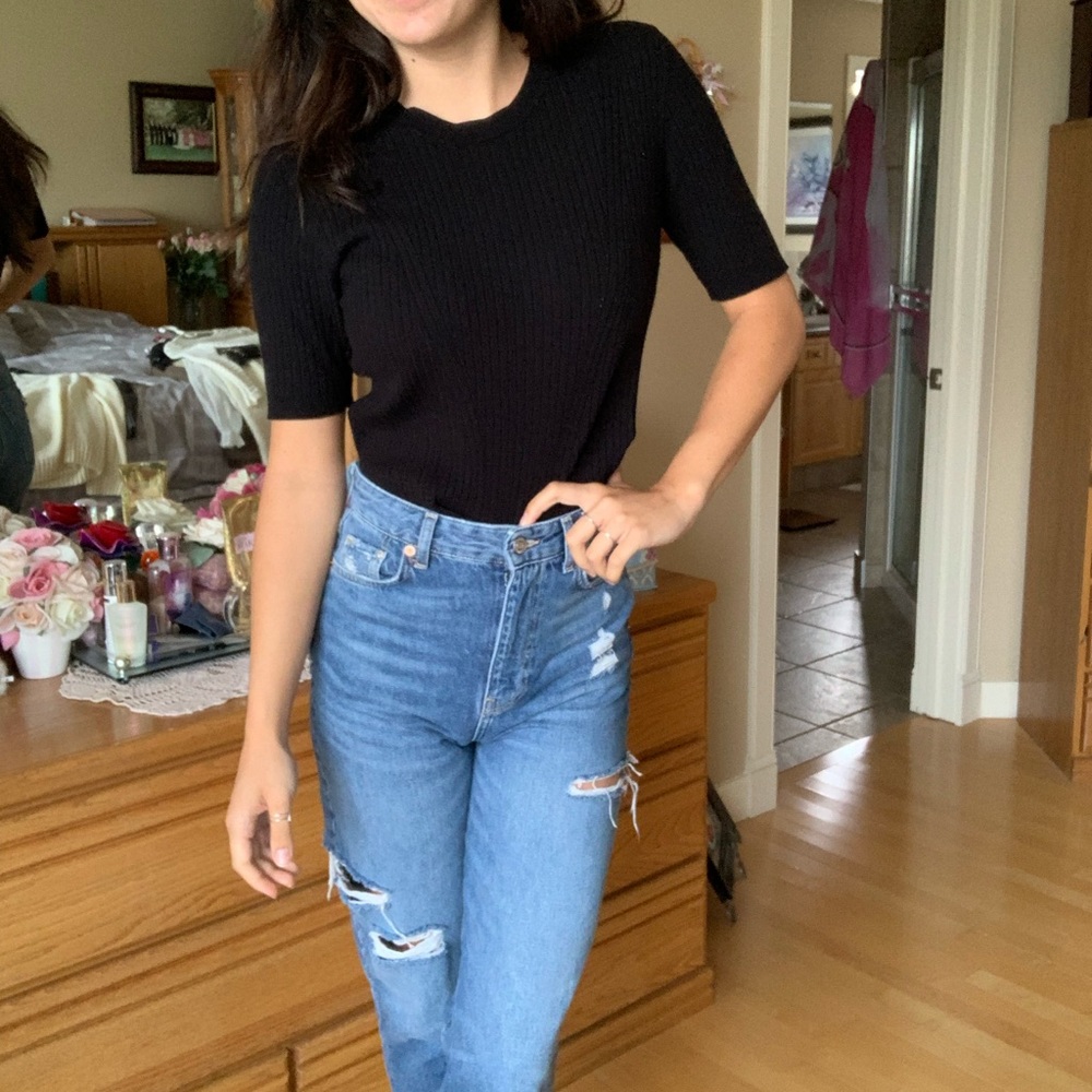 Forever 21 black light weight sweater (L)